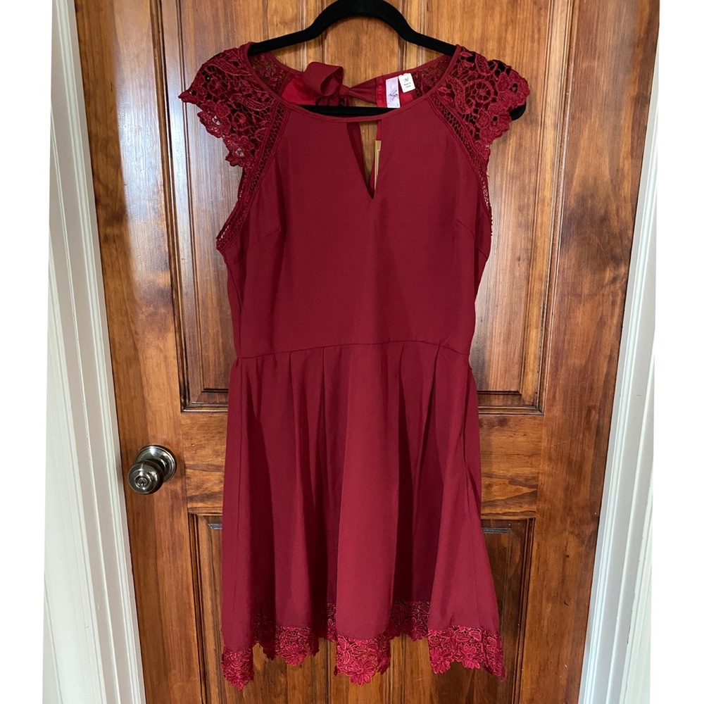 NWT Francesca’s Burgundy Dress - Size M